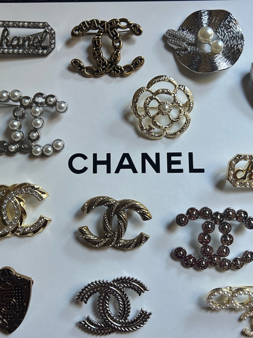 CHANEL lot of 13 pins brooches Jewelry with authentic box